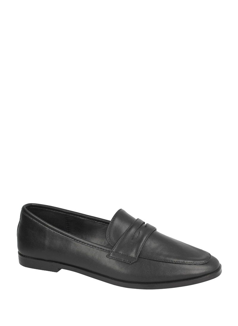 Classic Flat Loafer
