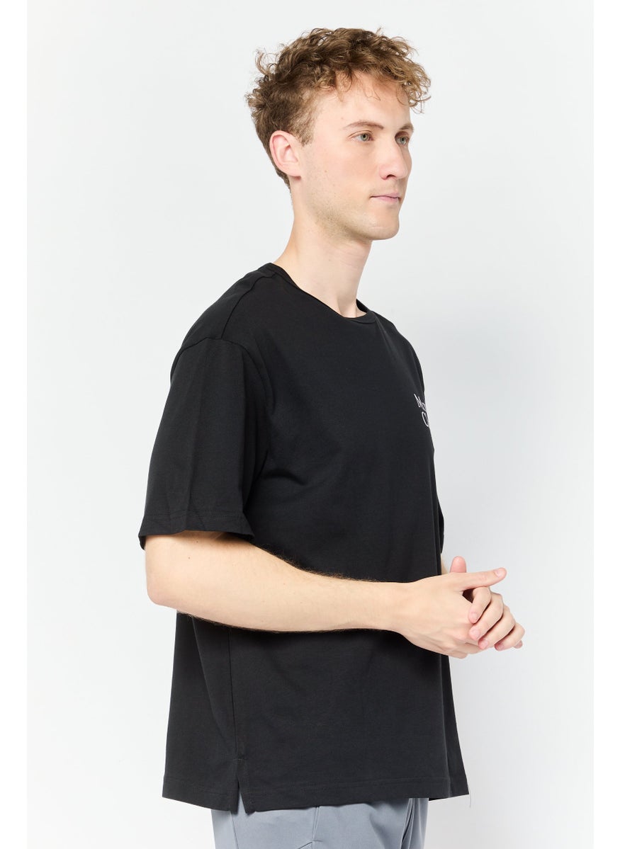Men Sportswear Fit Short Sleeves Outdoor T-Shirt, Black