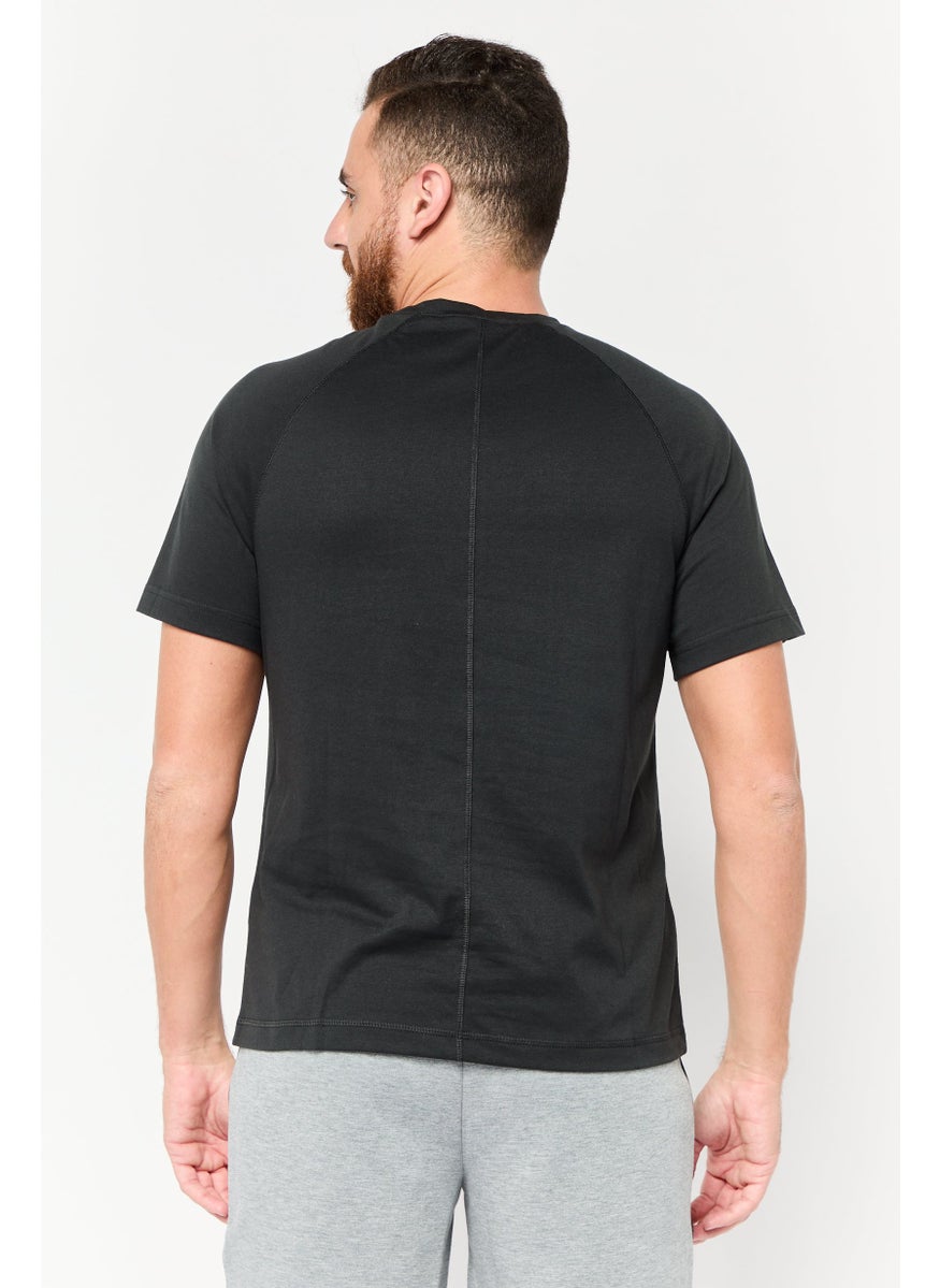 Men Sportswear Fit Short Sleeve Outdoor T-shirt, Black