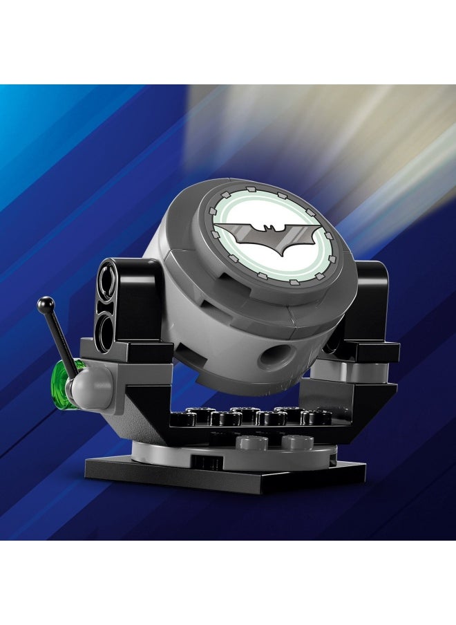 DC Batman: Batman Tumbler vs. Two-Face & The Joker - Batmobile Car Toy with 3 Minifigures - Super Hero Set - Gift for 8 Plus Year Old Boys, Girls and Dark Knight Fans 76303 (429 pieces)