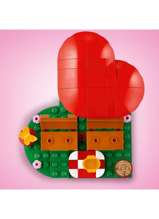Hedgehog Picnic Date, Animal Toy Playset for 8 Plus Year Old Girls & Boys, Nature Building Set with Mushroom Model and 2 Figures, Birthday Gift for Kids Who Love Imaginative Play 40711 (166 pieces)