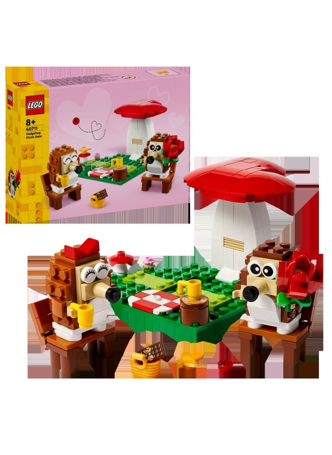 Hedgehog Picnic Date, Animal Toy Playset for 8 Plus Year Old Girls & Boys, Nature Building Set with Mushroom Model and 2 Figures, Birthday Gift for Kids Who Love Imaginative Play 40711 (166 pieces)