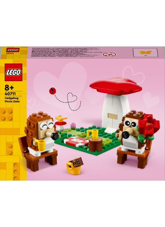 Hedgehog Picnic Date, Animal Toy Playset for 8 Plus Year Old Girls & Boys, Nature Building Set with Mushroom Model and 2 Figures, Birthday Gift for Kids Who Love Imaginative Play 40711 (166 pieces)