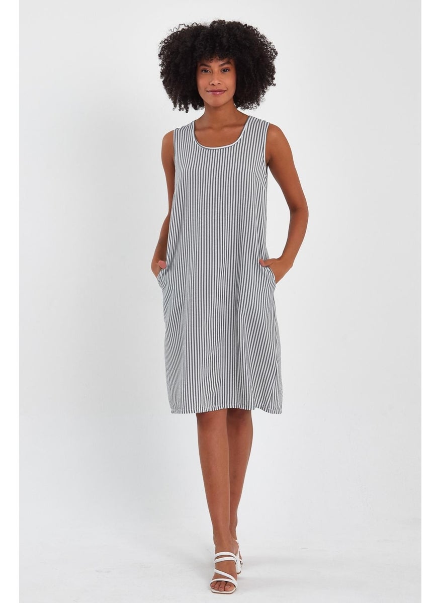 Basic Dress with Pockets (B23-00125)