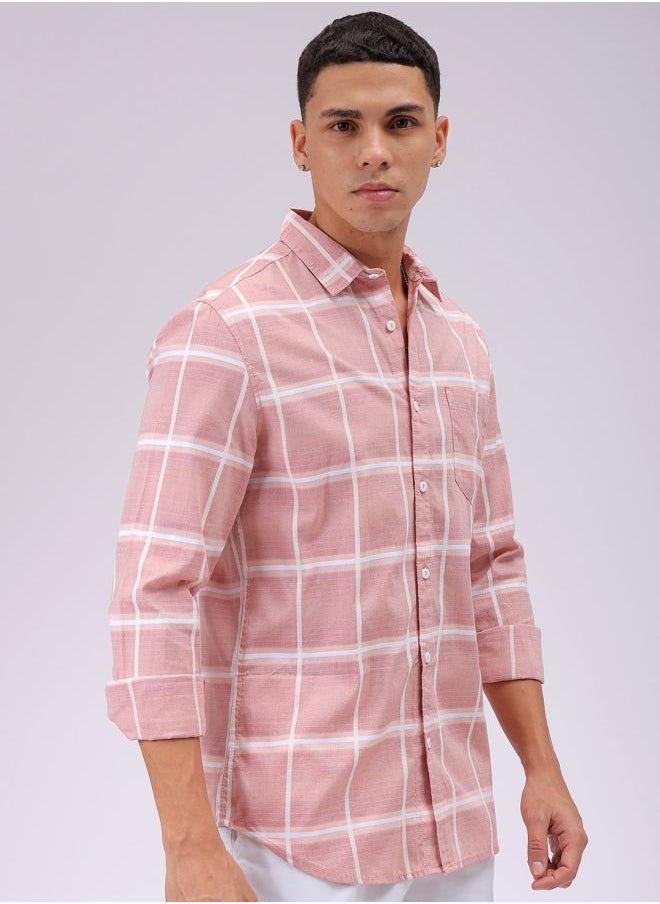 Men Slim Fit Textured Checkered Full Sleeves Cutaway Collar Casual Shirt