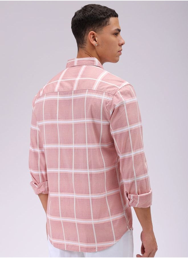 Men Slim Fit Textured Checkered Full Sleeves Cutaway Collar Casual Shirt