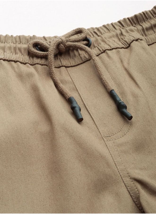 Men Slim Fit Solid Mid-Rise Stretchable Chino Joggers