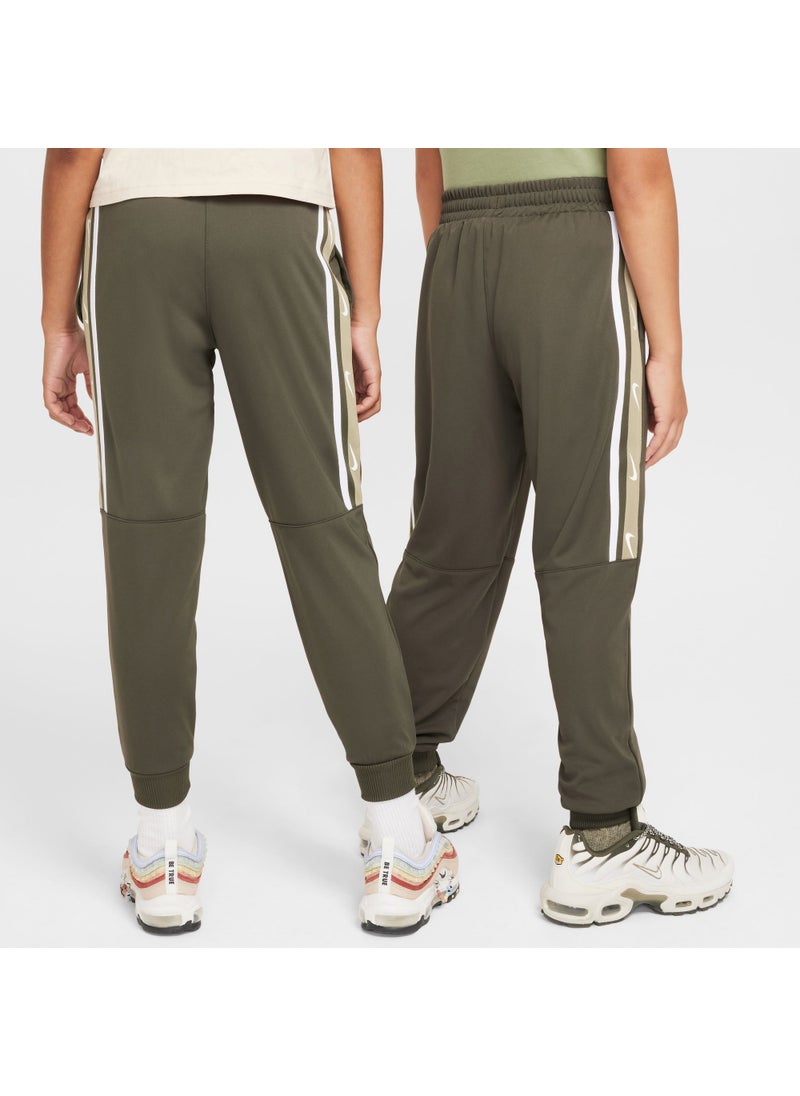 Kids' Sportswear Club+ Joggers (Older Kids)