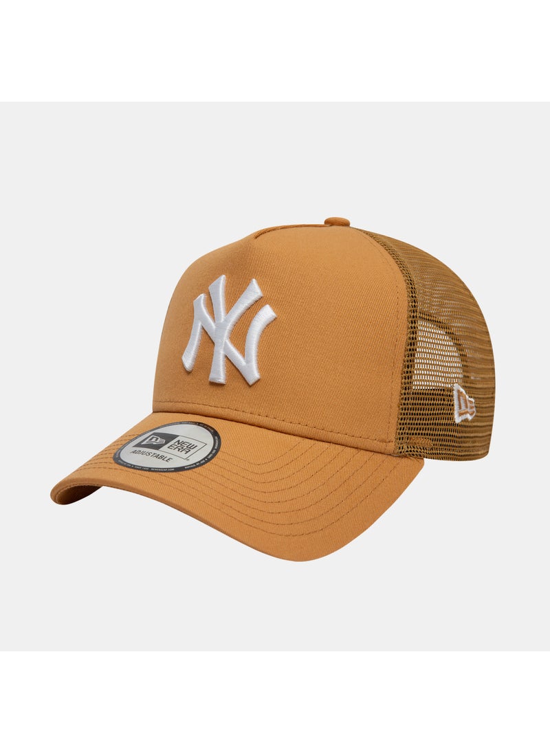 Men's MLB New York Yankees League Essential 9FORTY Trucker Cap