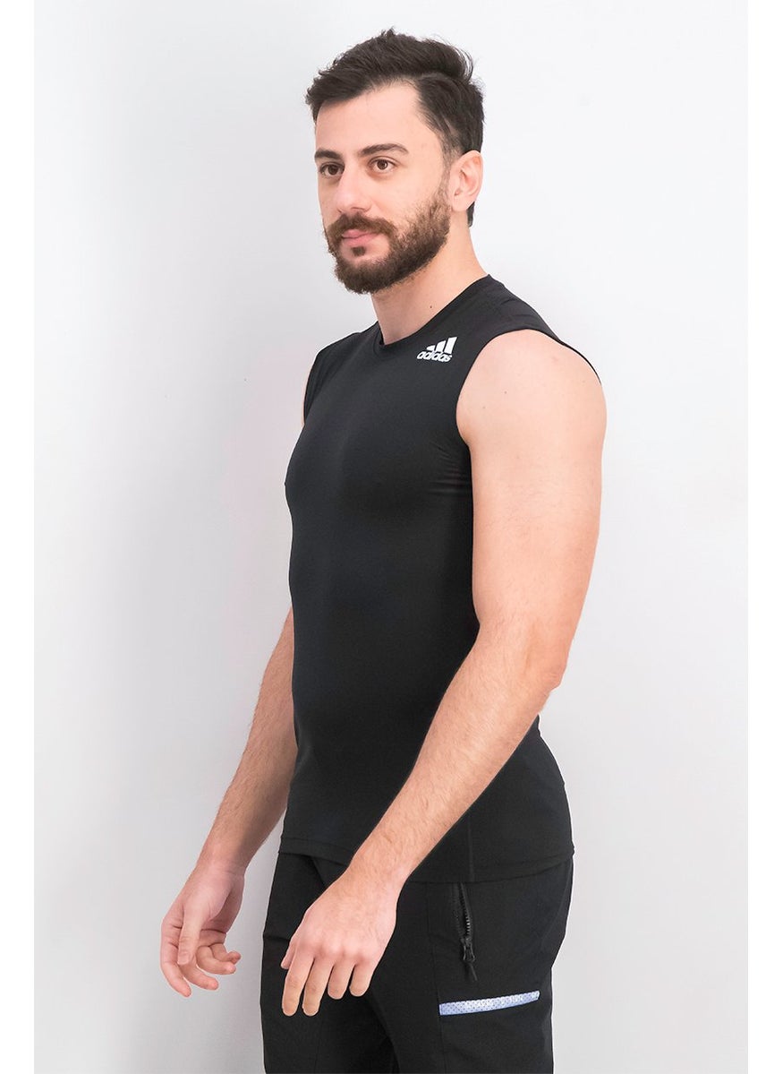 Men Sportwear Fit Training Tee, Black