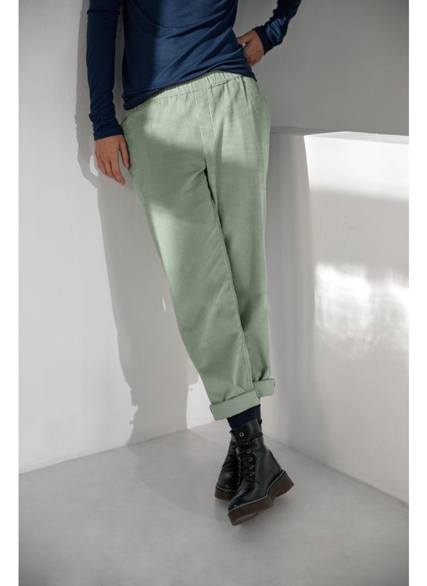 Women Regular Fit Textured Pants, Sage Green