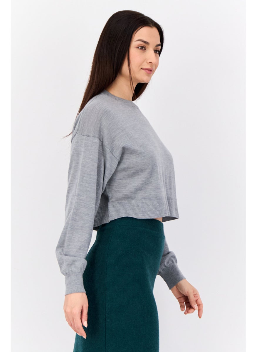 Women Crew Neck Knitted Cropped Sweater, Grey
