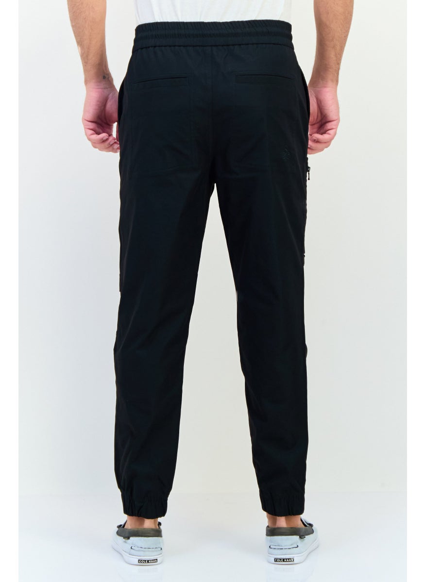 Men Regular Fit Solid Cargo Pants, Black