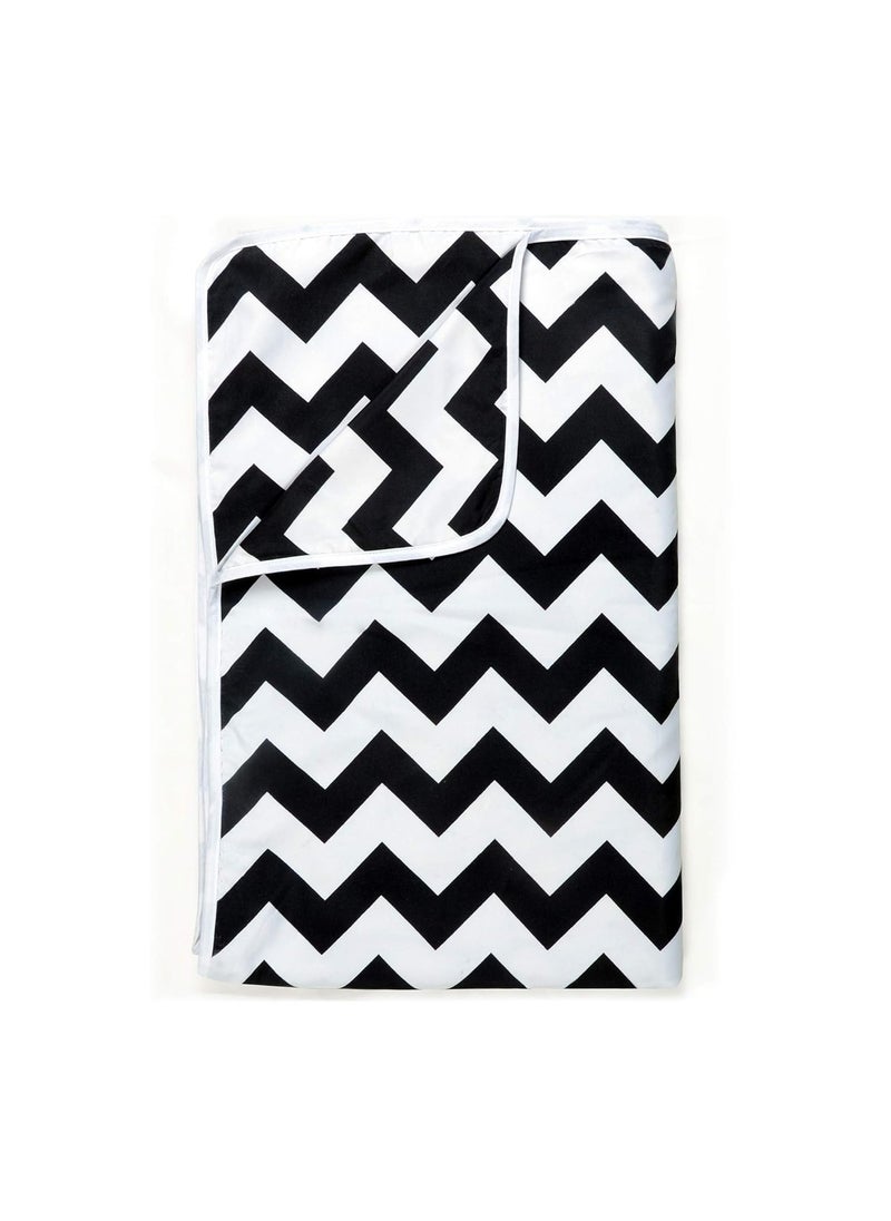 Divine Casa 120 GSM Microfiber Single Dohar Soft Lightweight Throw Blanket Cozy Breathable AllSeason Comfort 210 x 140 CM ZigZag Pattern Raven Black White
