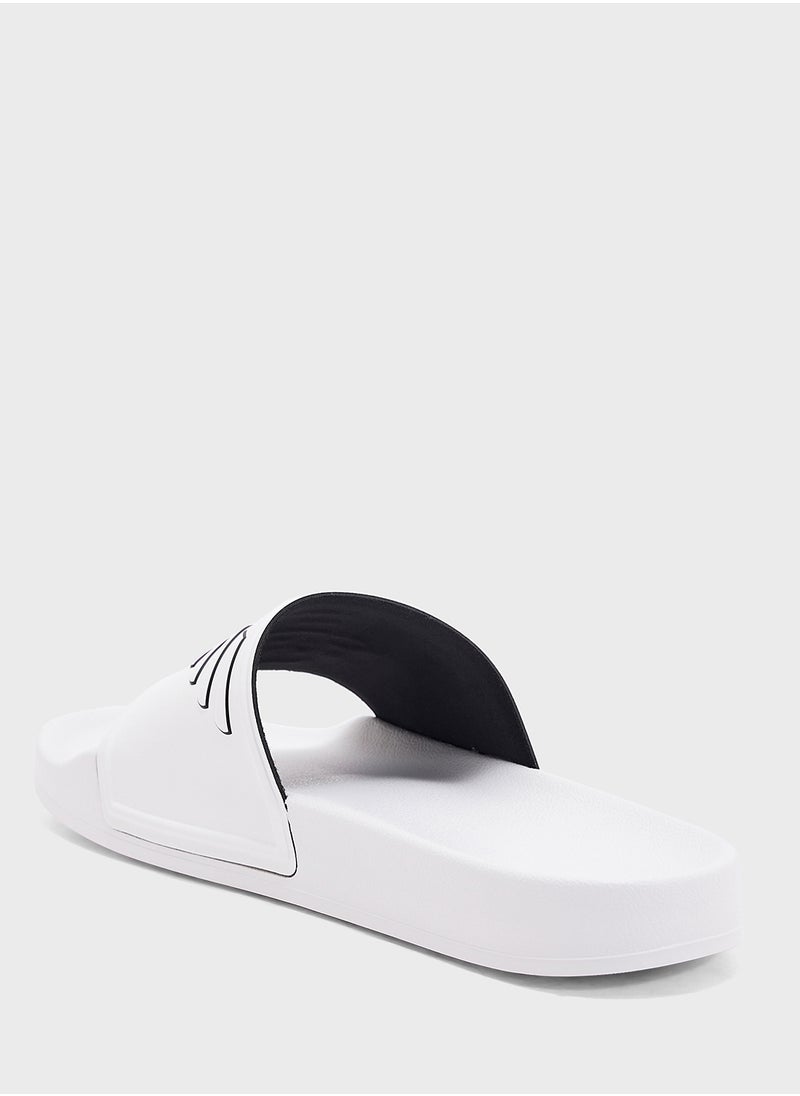 T04-SHOES BEACHWEAR