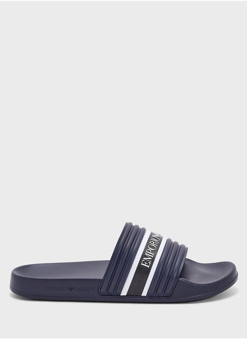 T04-SHOES BEACHWEAR