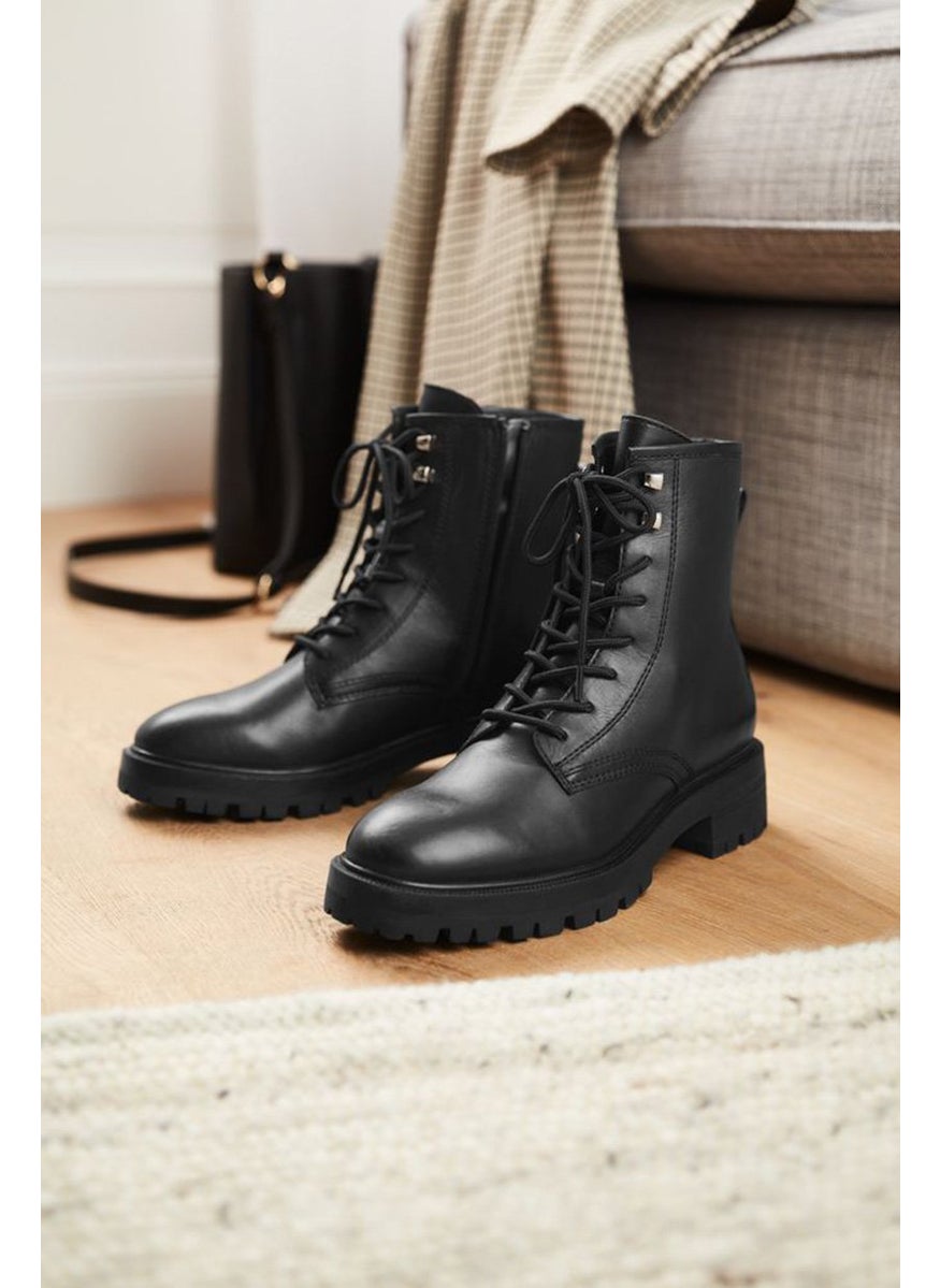 Women Leather Lace Up Boot, Black