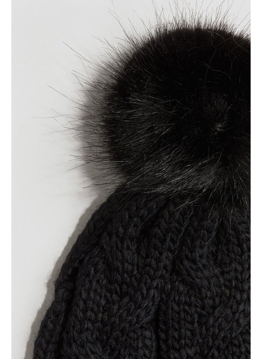 Cable-Knit Pompom Beanie