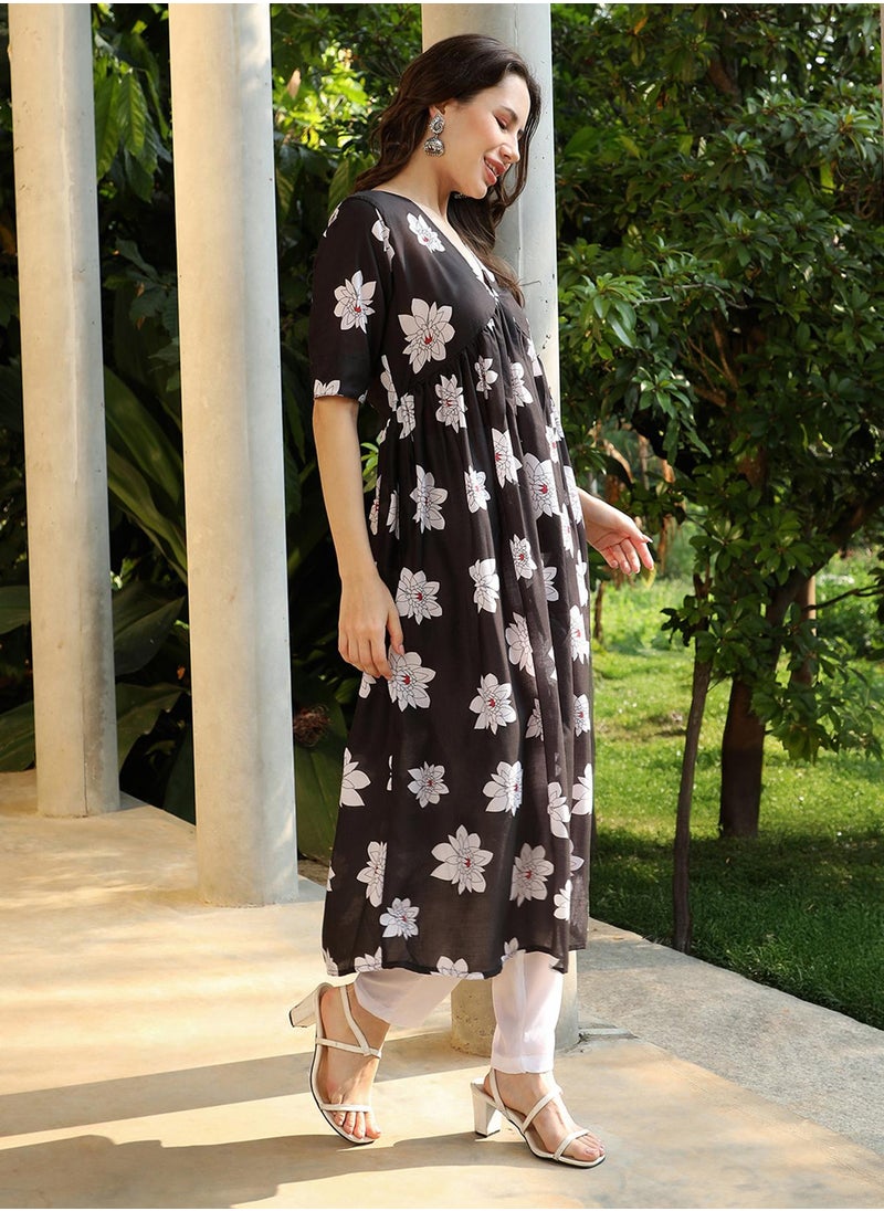 Women's Midnight Black Water Lilies Kurta With Trousers And Dupatta