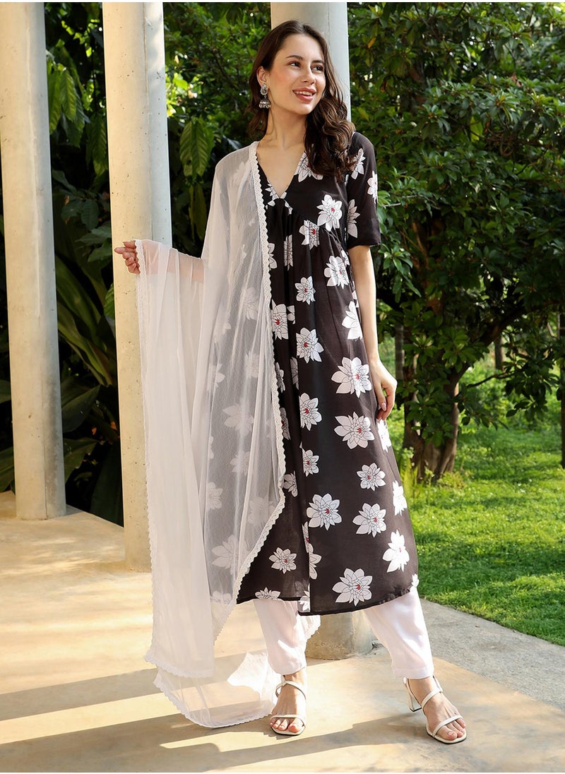 Women's Midnight Black Water Lilies Kurta With Trousers And Dupatta