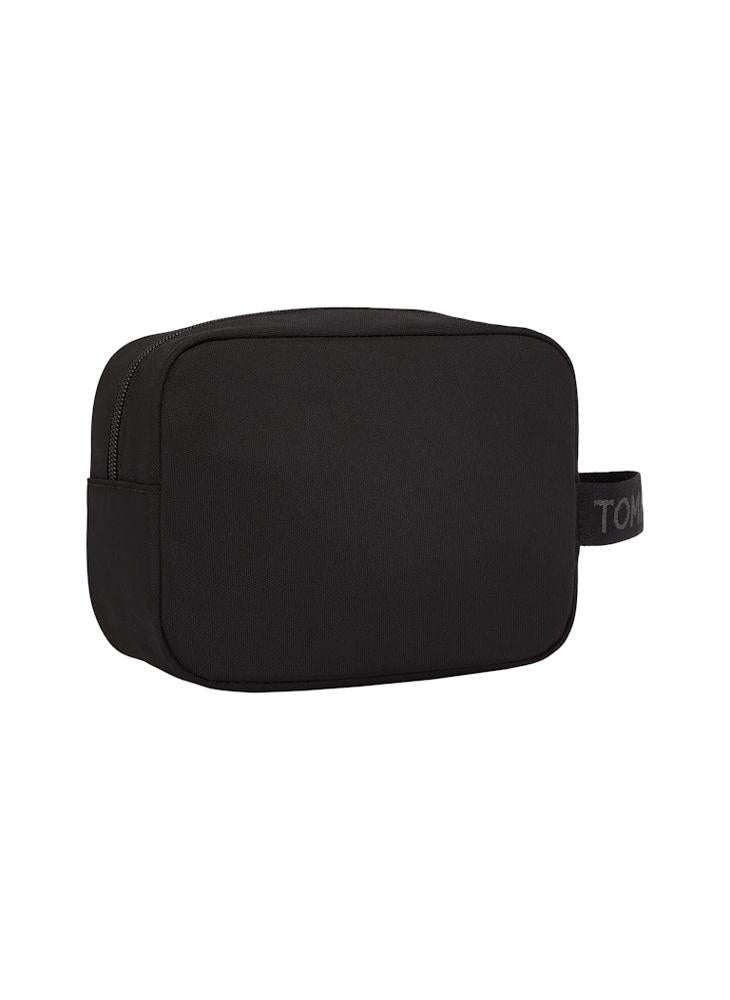 ESSENTIAL DAILY WASH BAG