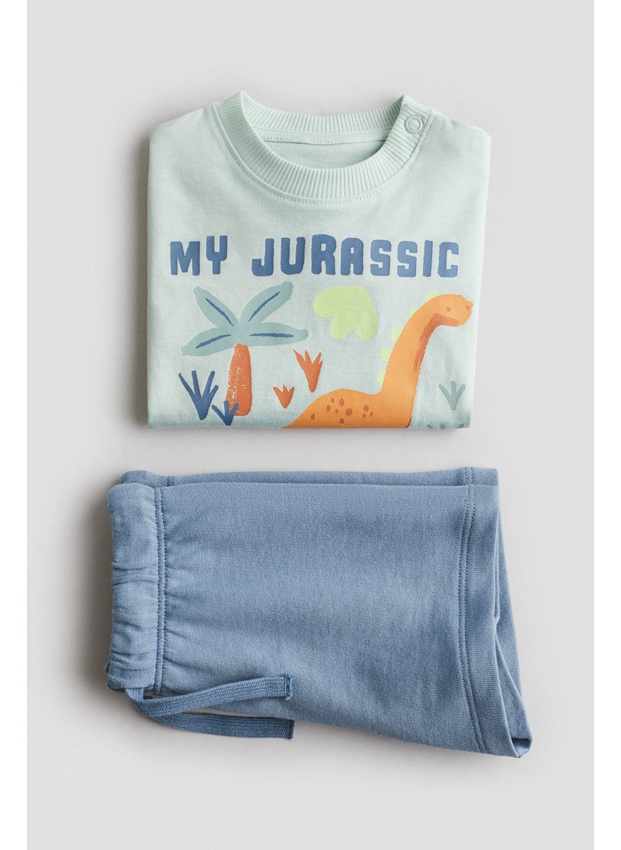 2-Piece T-Shirt And Shorts Set