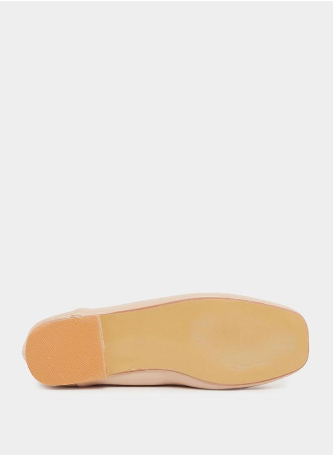 Quilted Chain Trim Casual Shoes