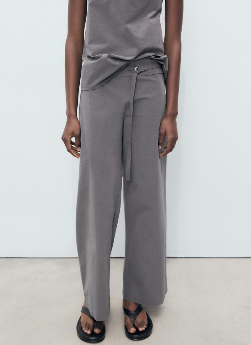 Straight Trousers With Fine Belt
