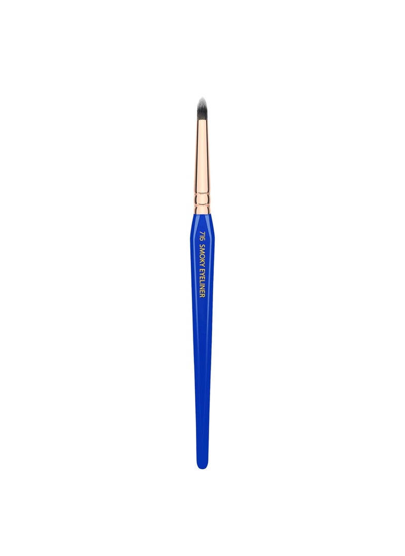 Bdellium Tools Professional Makeup Brush - Golden Triangle 716 Smoky Eyeliner - With All Vegan and Soft Synthetic Fibers, For Thick Lining (Blue, 1pc)