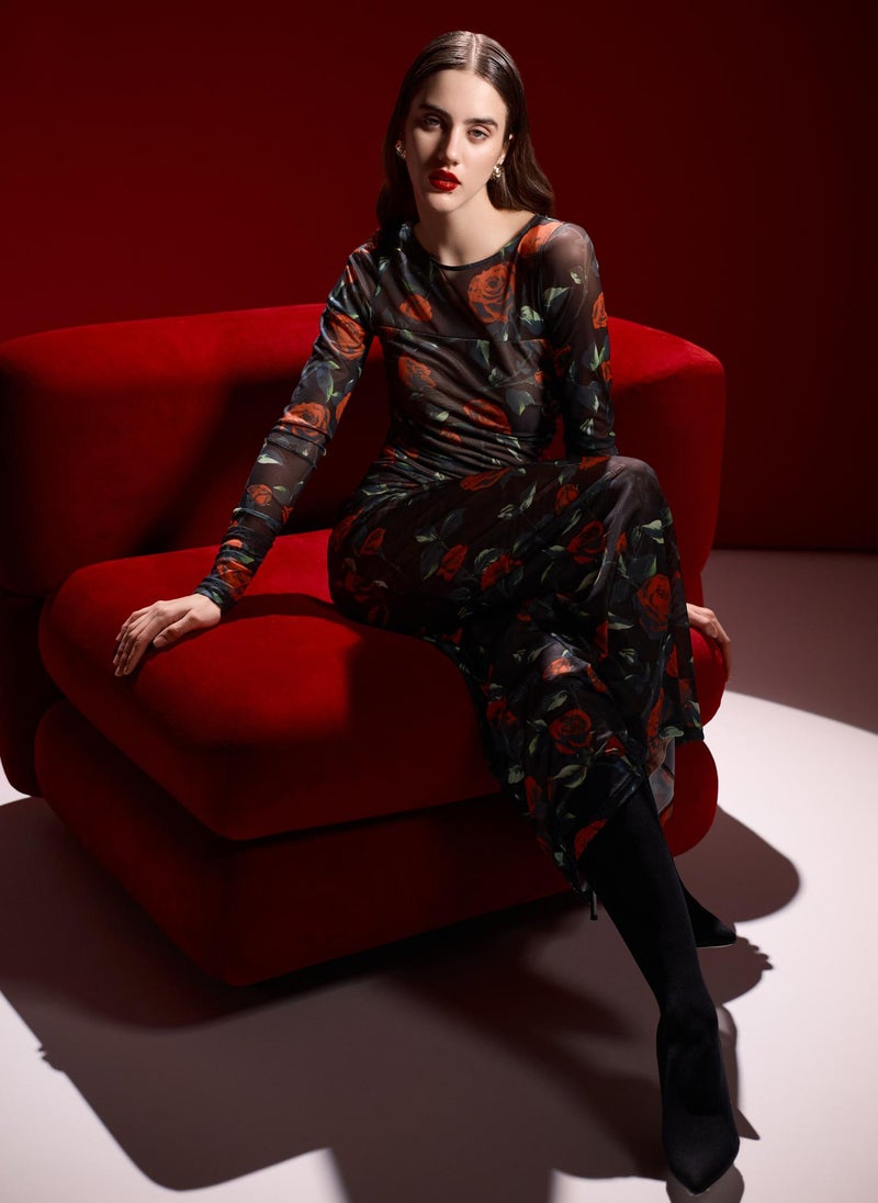 Fitted maxi dress with floral pattern