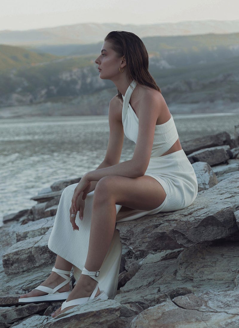 Halterneck cutout slim maxi dress