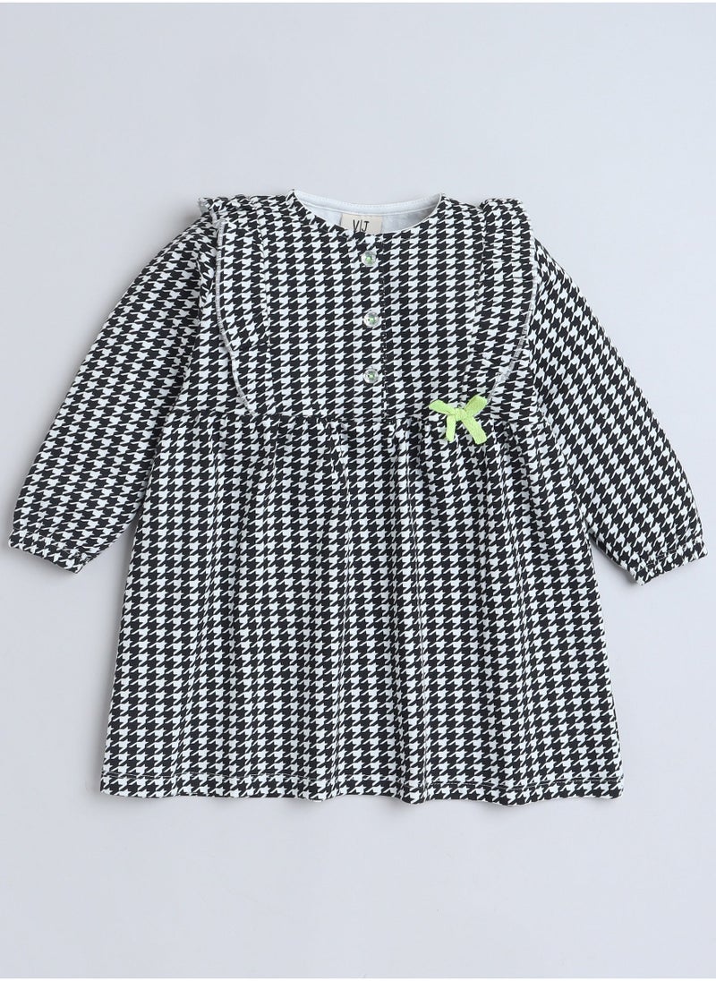 All over Printed with Ruffle Dress and contrast bow