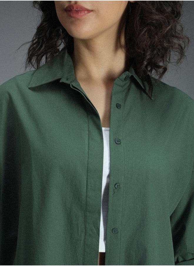 Stay effortlessly stylish with this comfortable Green Tailored Fit Shirts Solid design crafted from 100% Cotton featuring Long Sleeves with Button closure.