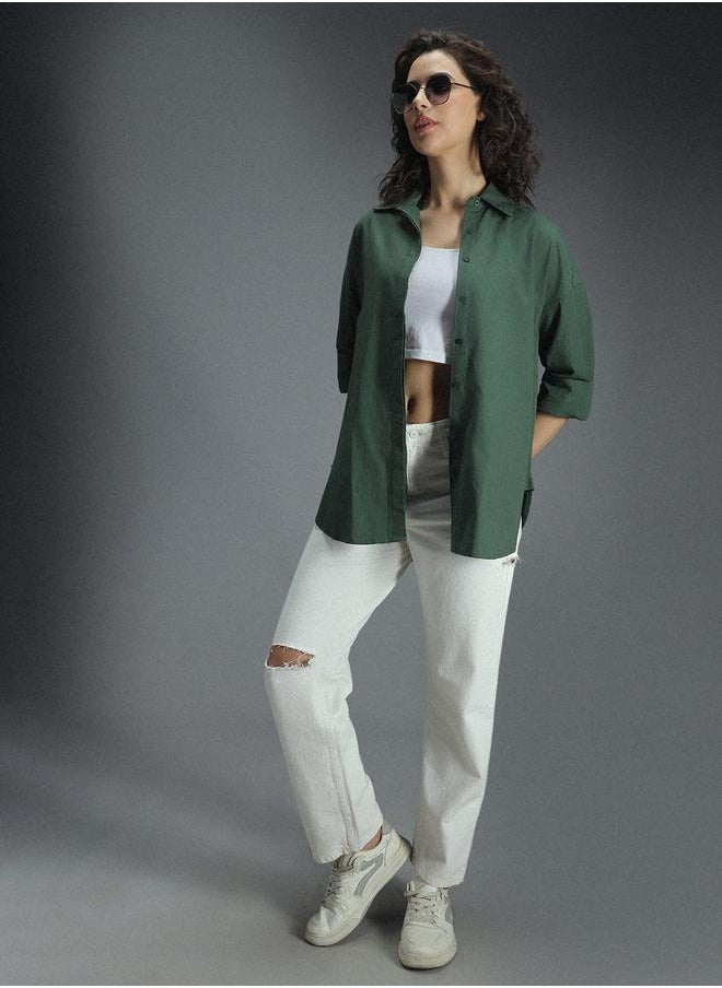 Stay effortlessly stylish with this comfortable Green Tailored Fit Shirts Solid design crafted from 100% Cotton featuring Long Sleeves with Button closure.