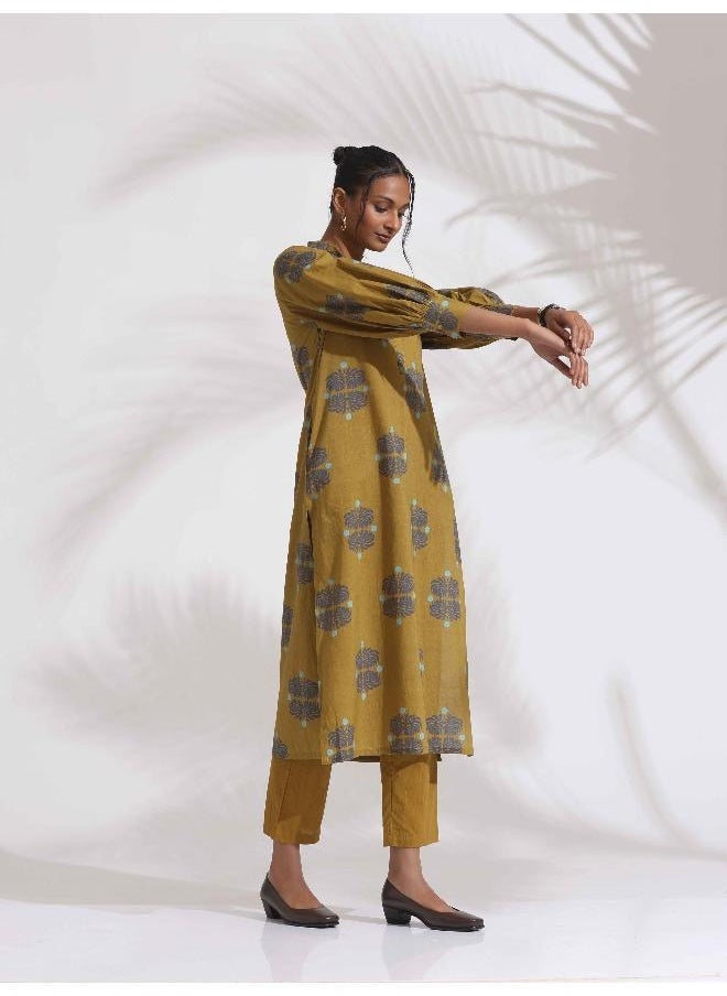 trueBrowns Green Cotton Print Straight Kurta Set