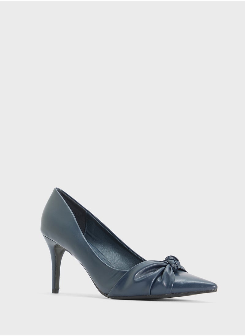 Pointed Pump With Knot Detail