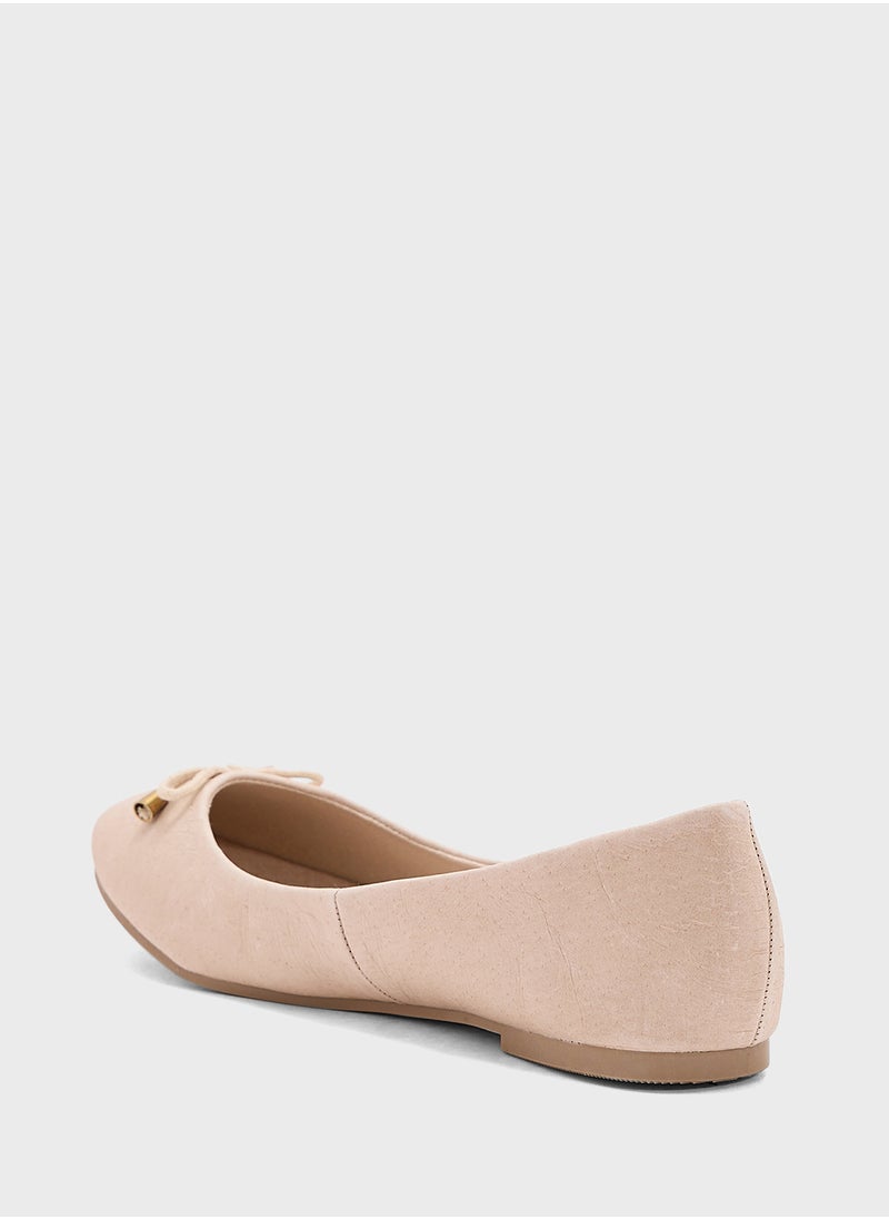 Classic Ballerina With Bow