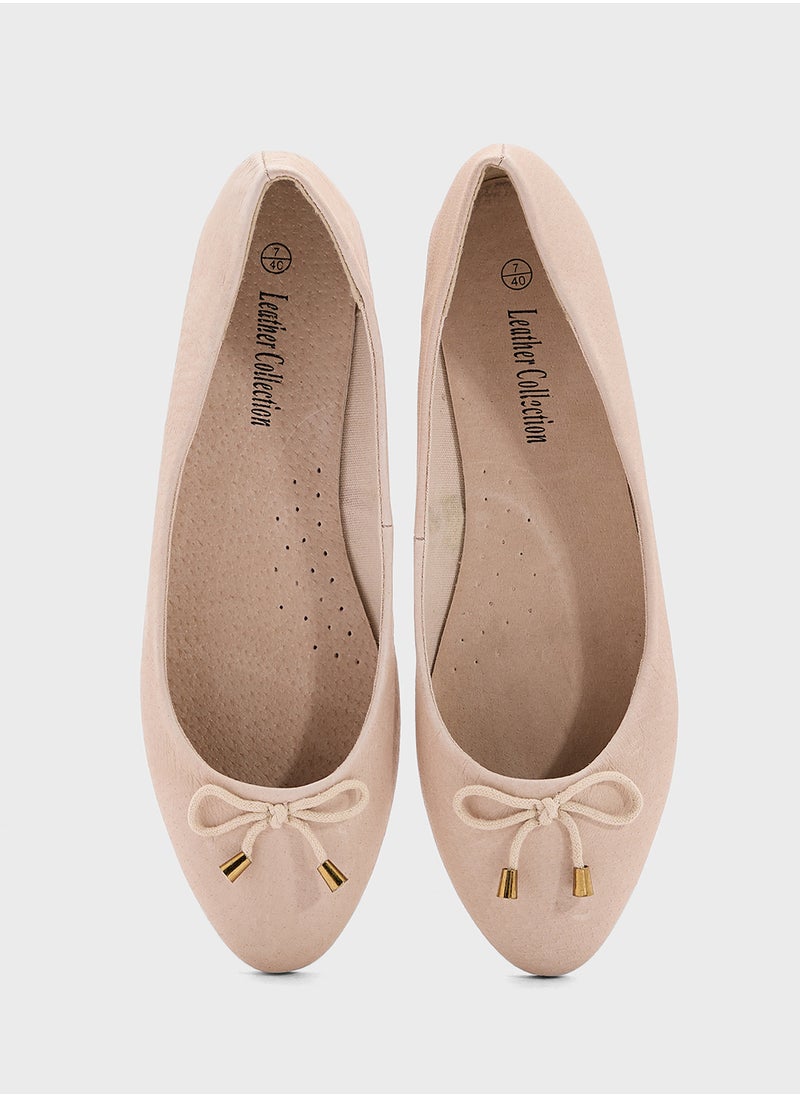 Classic Ballerina With Bow