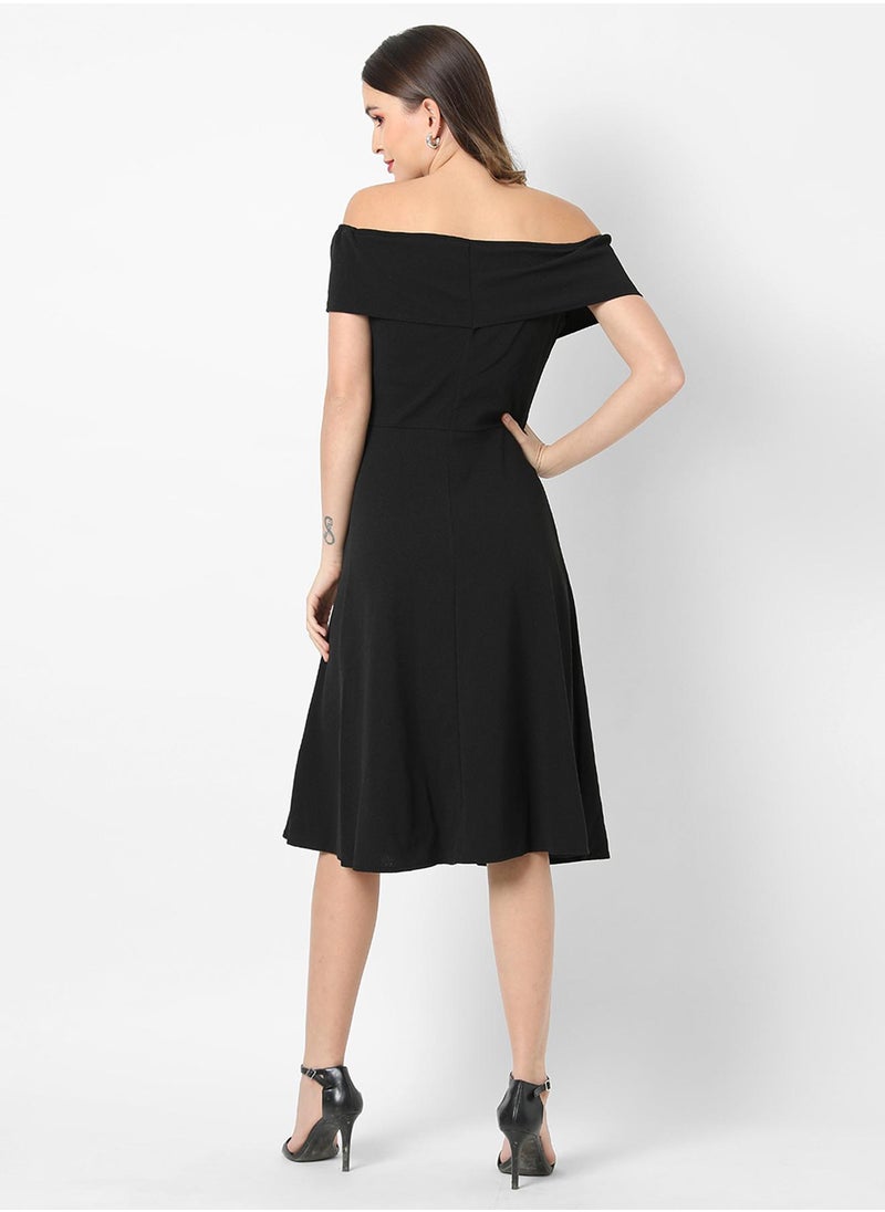Women's Onyx Black Criss-Cross Midi Dress