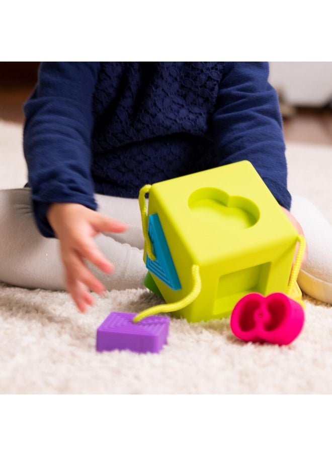 Fat Brain Toys OombeeCube - Travel-Friendly Shape-Sorter for Babies & Toddlers