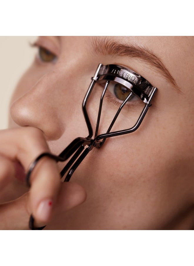 Shiseido Eyelash Curler - Crimps & Curls Lashes for Perfect, Eye-Framing Fringe - Gentle & Safe - Includes Replacement Pad