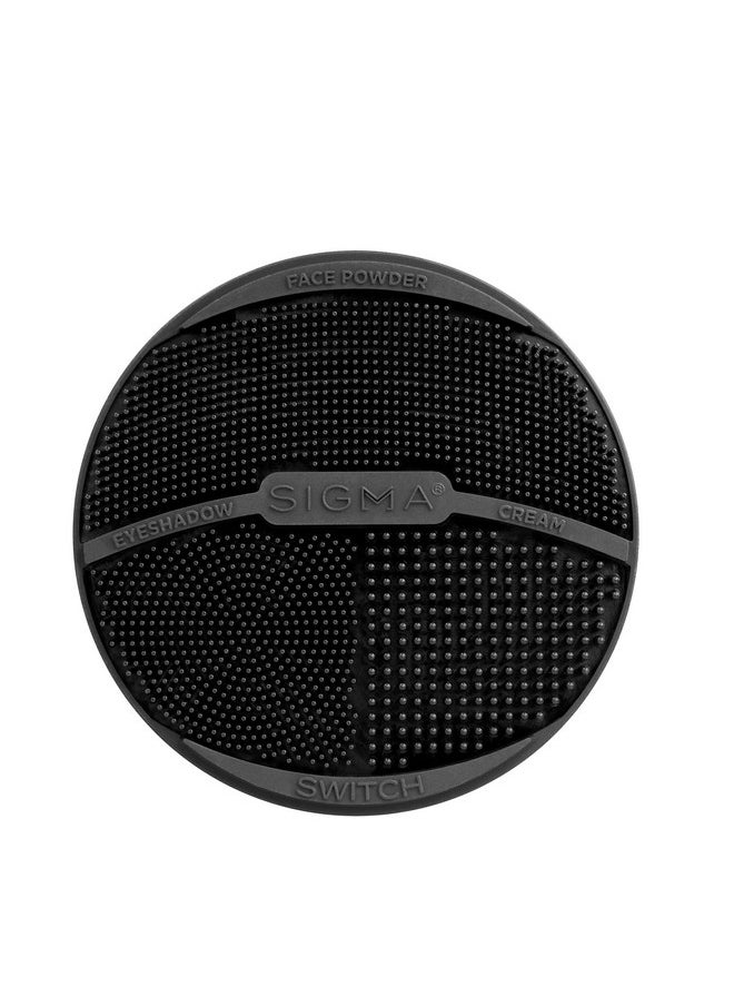 Sigma Switch by Sigma Beauty - Silicone Makeup Brush Cleaner for Switching Shades and Pigments, Switch Cleaning Mat for Superior Makeup Brush Cleaning Mid-Application (Travel Size)
