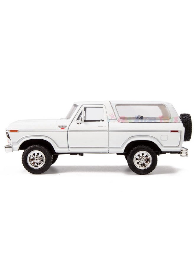 1978 Ford Bronco 1:24 Diecast Model Car White SUV SUT Truck Motormax All Star Toys Exclusive 79371