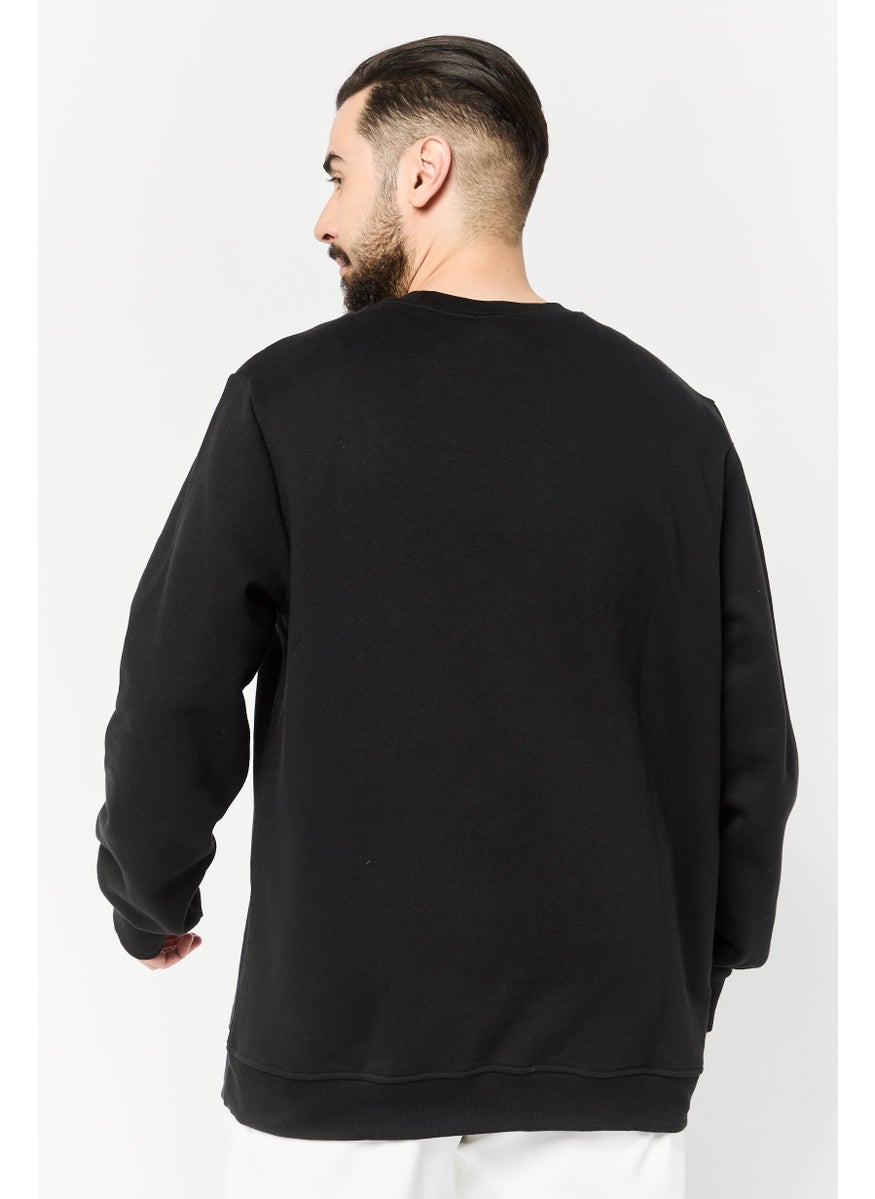 Men Sportswear Fit Long Sleeve Outdoor Sweatshirt, Black