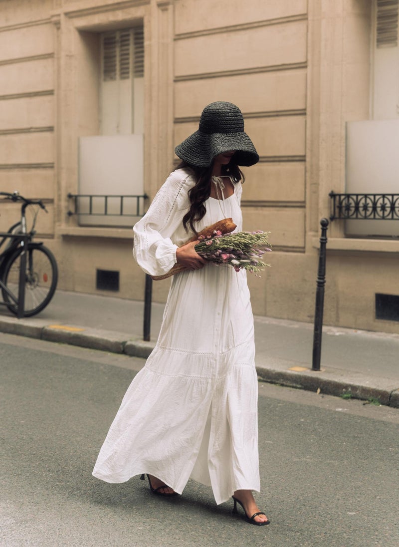 Voluminous maxi dress with collar ties