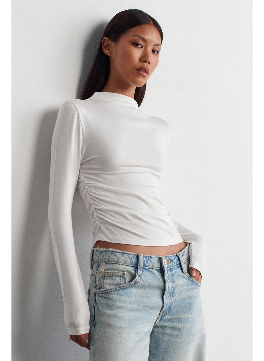 Women's Ecru Long Sleeve Crew Neck Gathered Blouse