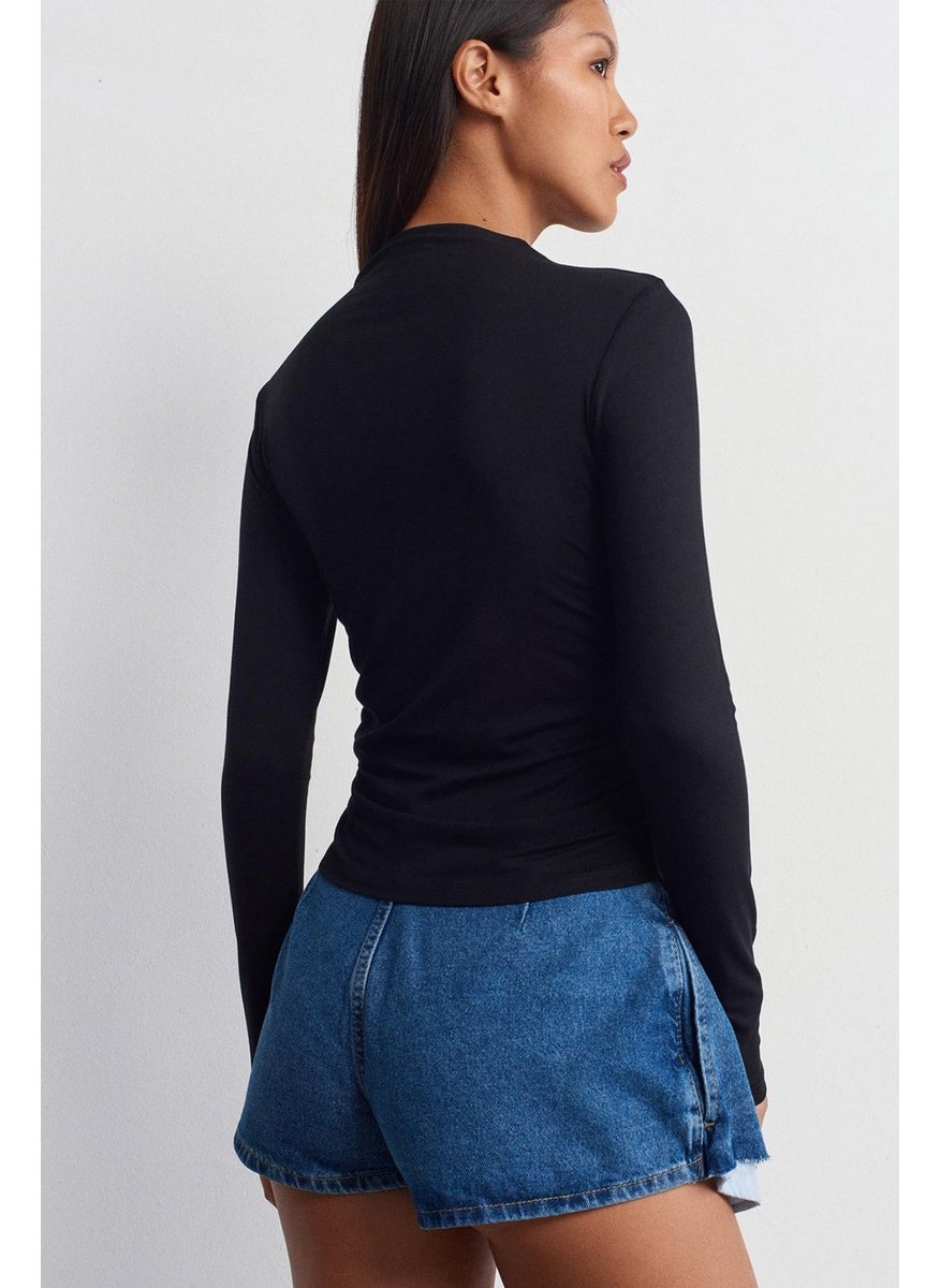 Women's Black Long Sleeve Crew Neck Gathered Blouse