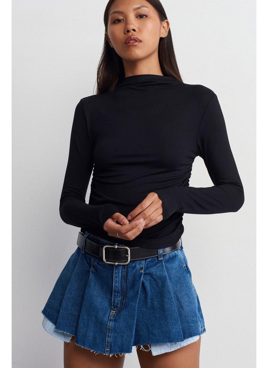 Women's Black Long Sleeve Crew Neck Gathered Blouse