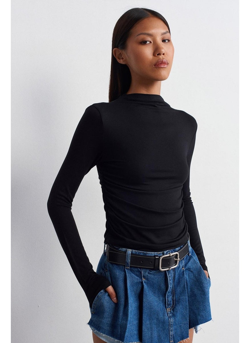 Women's Black Long Sleeve Crew Neck Gathered Blouse