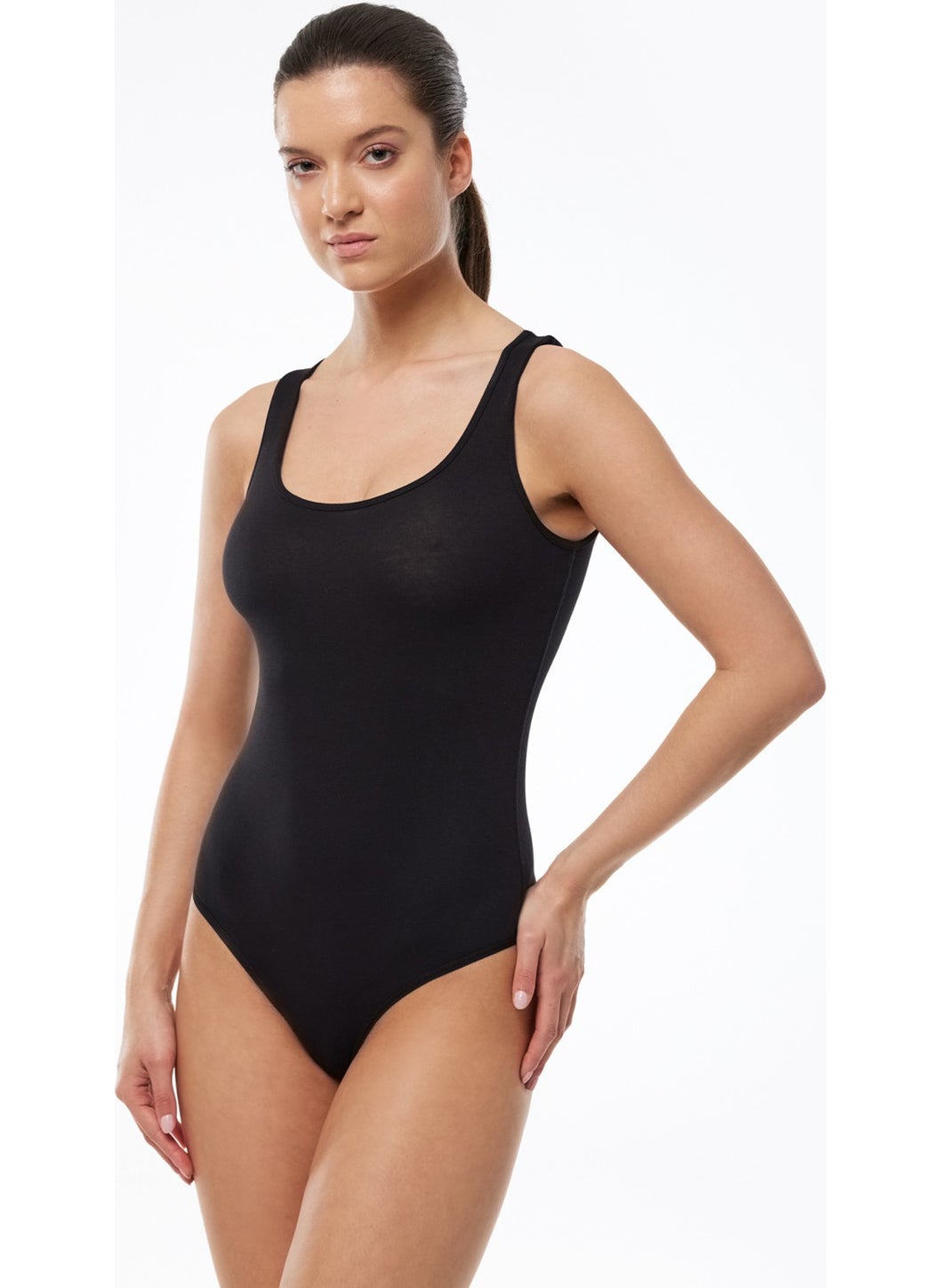 Women's Black Hooked Thick Strap Modal Undershirt 135
